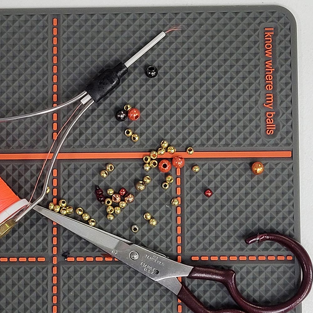 Fly tying bead silicone mat – essential Flyfisher