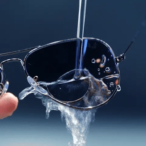 Stick Tite Instant Stick on Reading Lens, Australia, New Zealand
With the patented adhesion technology, StickTite lenses stay put in all conditions, even underwater.